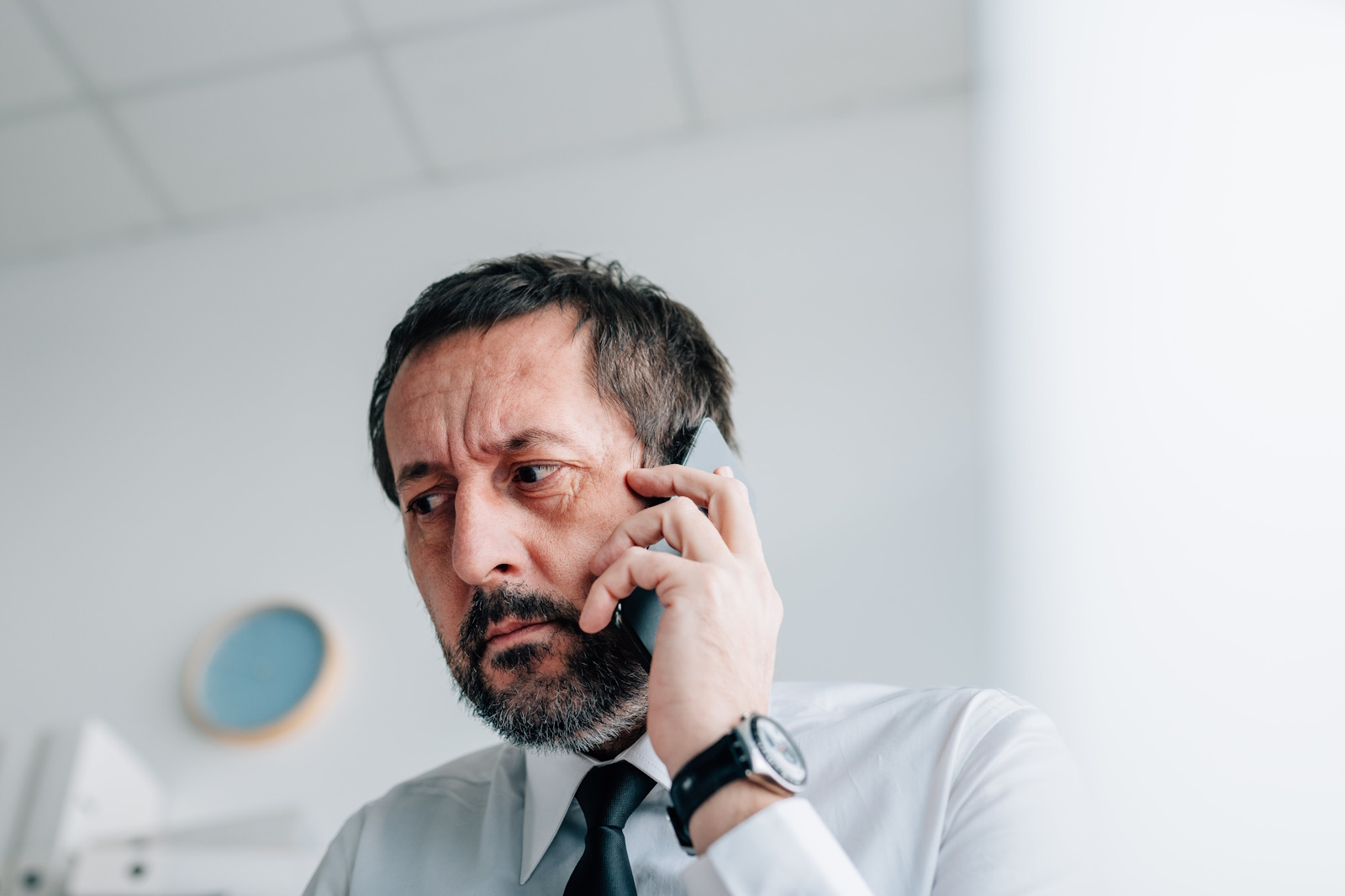 Sales Training: Why too many people suck at phone prospecting